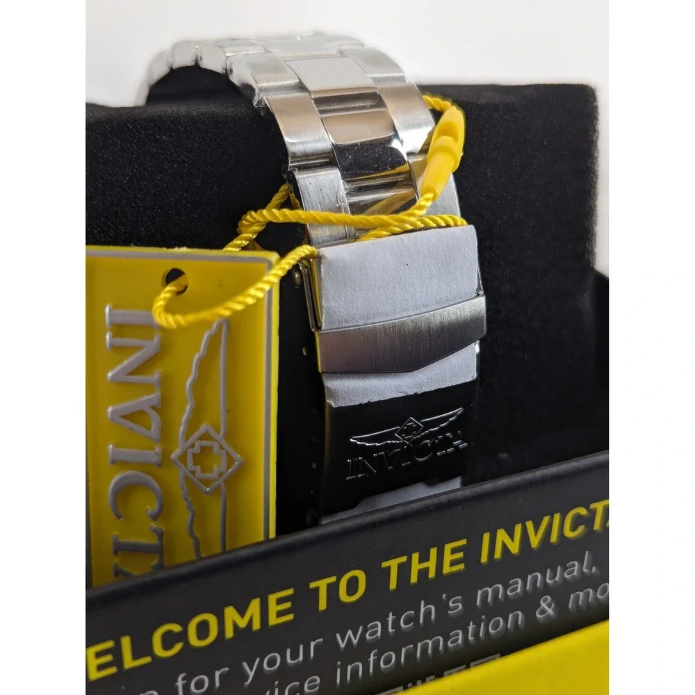 Invicta Pro Diver 50888 Mens Watch 42mm Red Dial Steel Band PC32 Quartz New